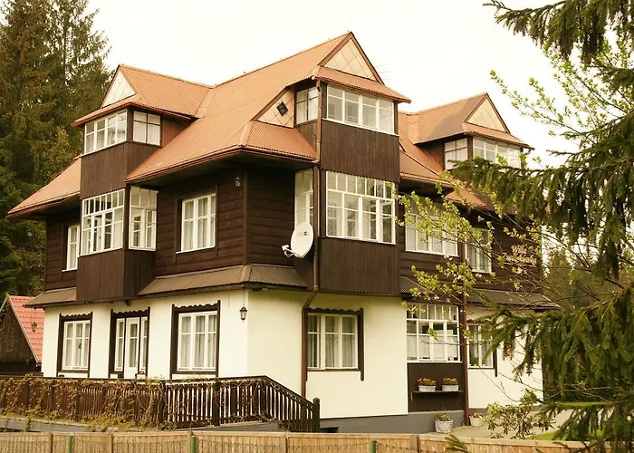 Willa Zwolakowka Bed & Breakfast *